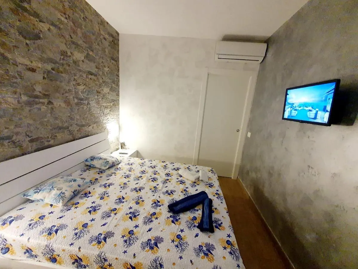 La Perla Di Marzamemi Villa 0*,