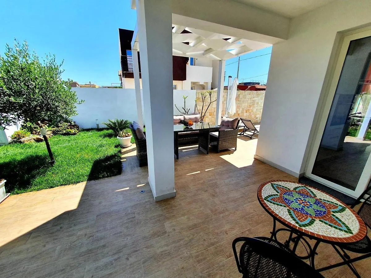La Perla Di Marzamemi Villa 0*,  Italy